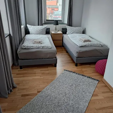 01 Im Carre Charlott Apartment