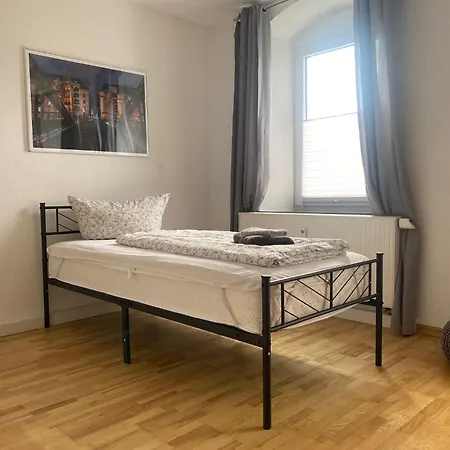 01 Im Carre Charlott * Pulsnitz